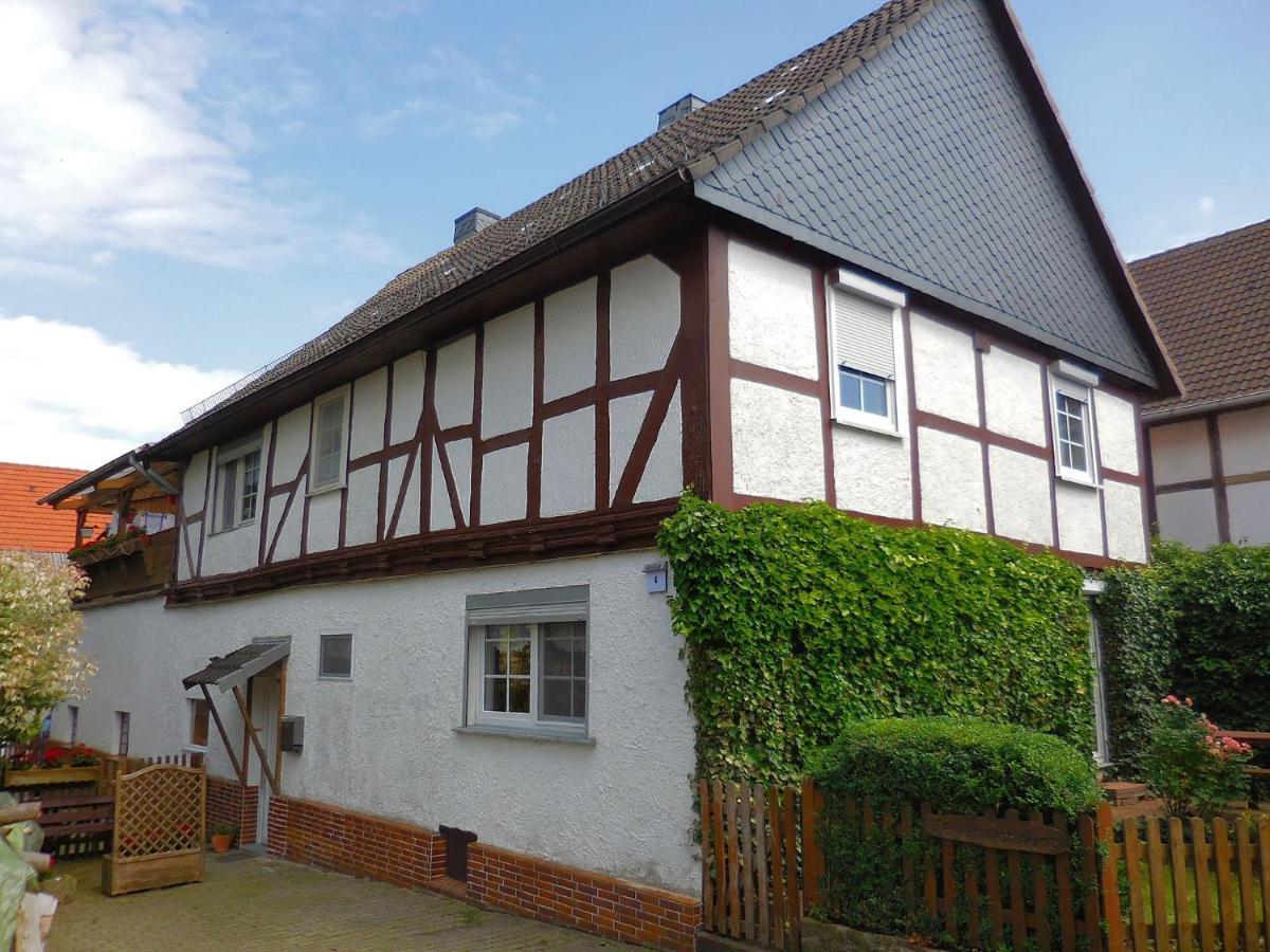 Small Apartment In Hesse With Terrace And Garden Frielendorf Eksteriør billede