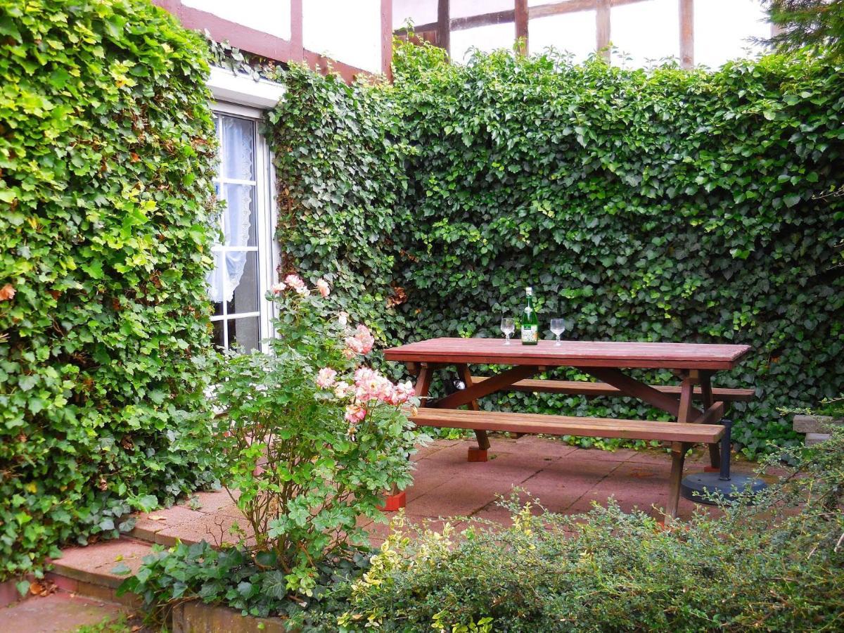 Small Apartment In Hesse With Terrace And Garden Frielendorf Eksteriør billede