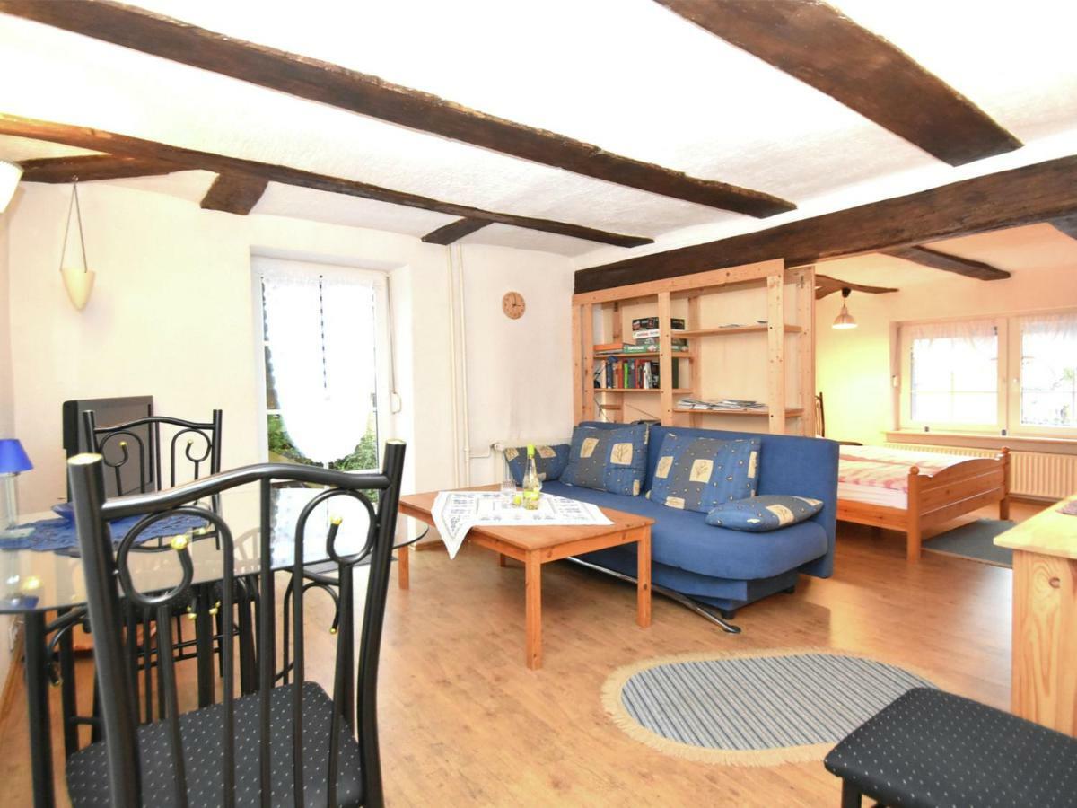 Small Apartment In Hesse With Terrace And Garden Frielendorf Eksteriør billede